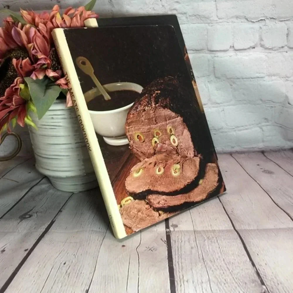 Vintage 1977 Southern Living set cookbook